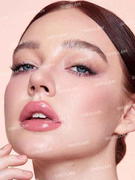 Блеск для губ с кушоном Pout Pillow-Sweet Dreamz 10157 фото