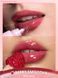 Зволожуючий блиск для губ Crystal Glaze відтінку Berry Smoothie 10062 фото 2