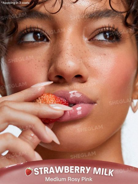 Зволожуючий блиск для губ Crystal Glaze відтінку Strawberry Milk з помпоном 10066 фото
