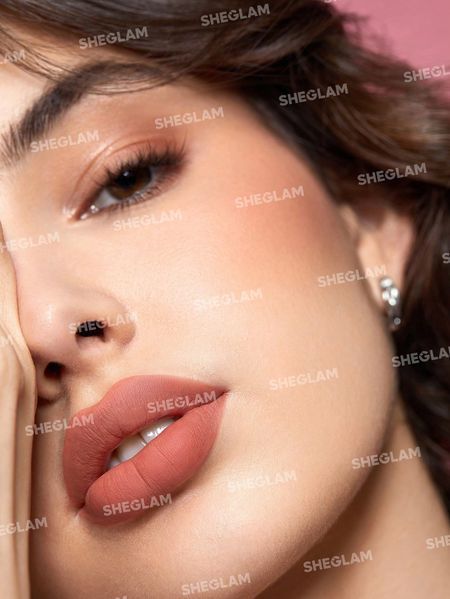 Матова нюдова помада Matte Allure-Self-made 10079 фото