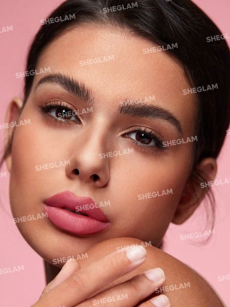 Матовая нюдовая помада Matte Allure-Rendevous 10080 фото